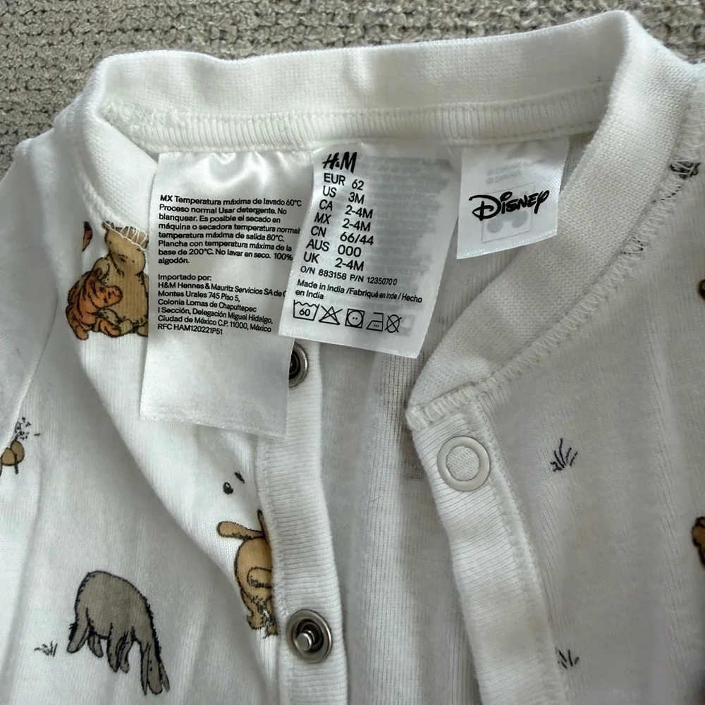 H&M Disney collab- Winnie the Pooh Kids Footies Set - White, Cream, and Pink - Picture 4 of 6